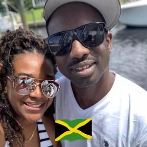 Meet your Posher, Simone